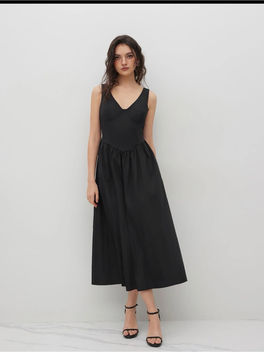 Cider Black V-Neck Sleeveless Midi Dress